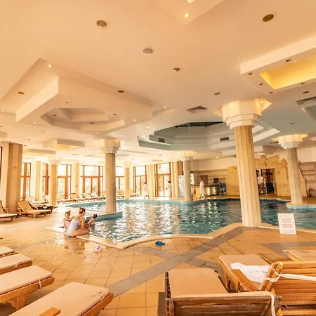 Apartments In Emerald Beach And Spa Resort Apart Otel Ravda