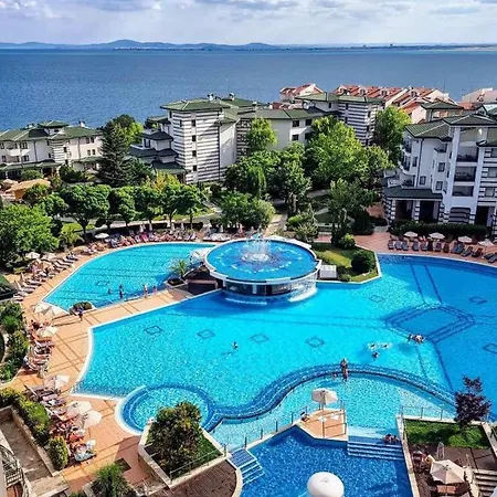 Apart Otel Apartments In Emerald Beach And Spa Resort 5*