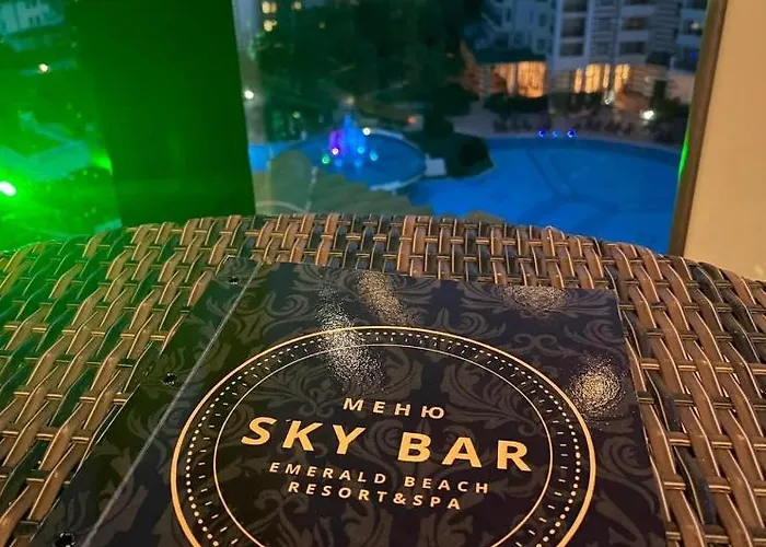 Emerald & 5* Равда