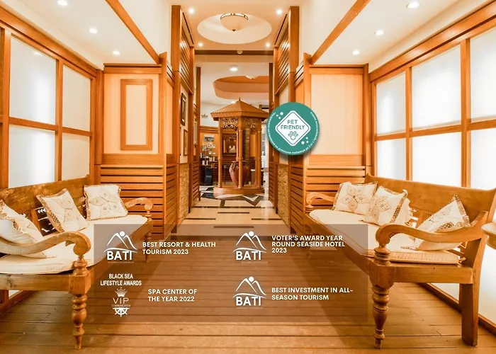 Курортный комплекс Emerald & 5*