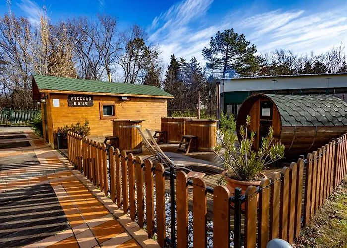 Курортный комплекс Emerald & Равда