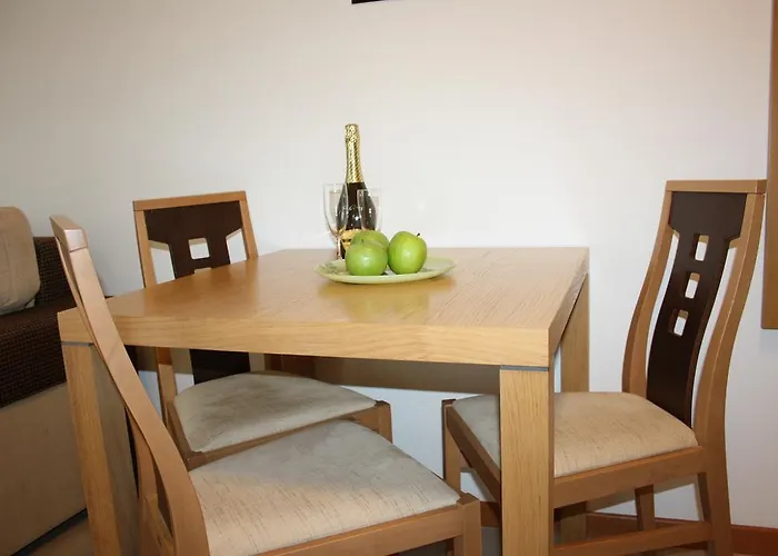 Emerald & 5* Равда