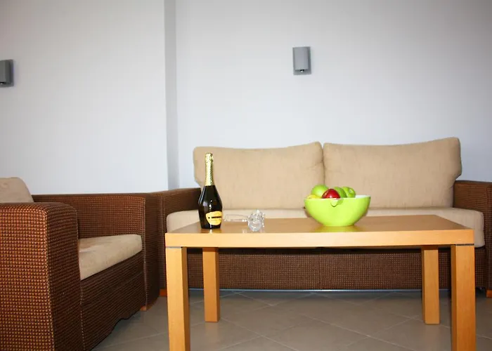 Emerald & Курортный комплекс Равда