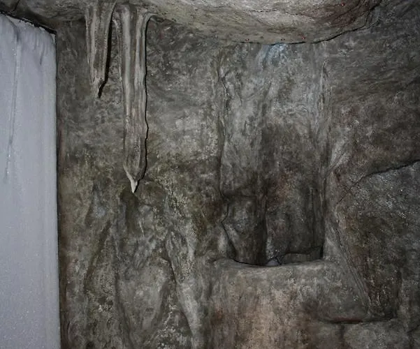 Курортный комплекс Emerald &