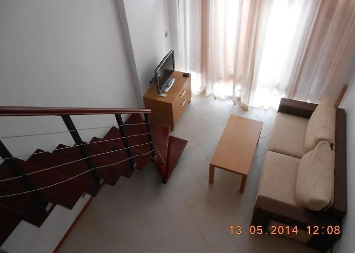 Курортный комплекс Emerald &