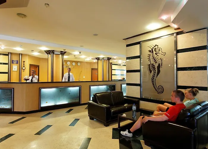 Курортный комплекс Emerald & 5*